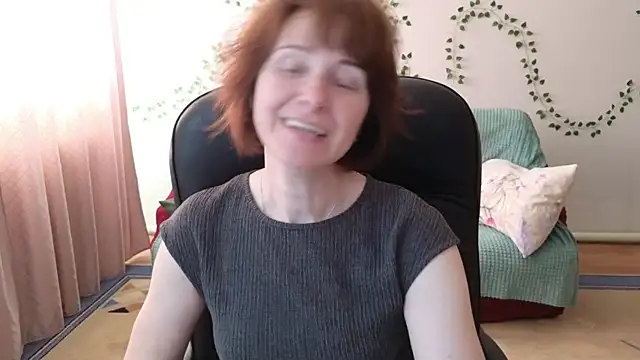 Snapshot of Lia_Tito chatting on 05/21/26, 05:47 Lia Tito online show from 05/21/26, 05:47
