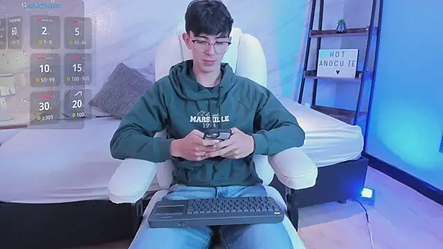 mathias saenz online show from 11/22/25, 01:21