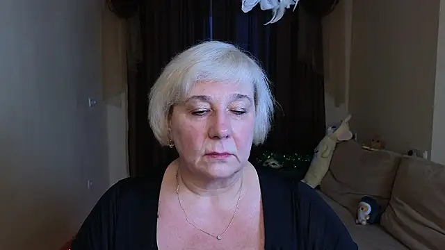 Snapshot of Milana_Milky chatting on 01/12/26, 05:12 Milana Milky online show from 01/12/26, 05:12