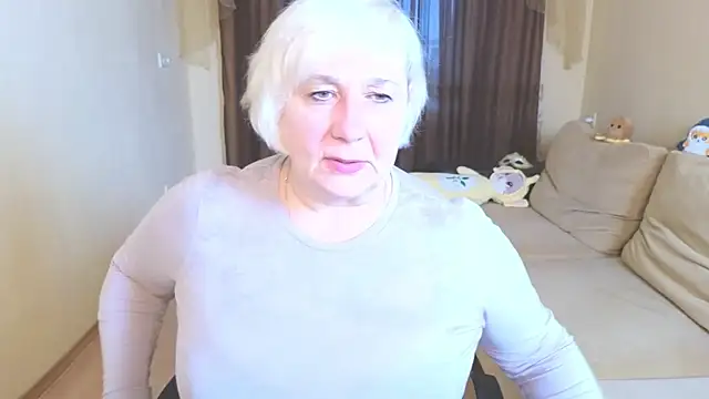 Snapshot of Milana_Milky chatting on 01/16/26, 05:11 Milana Milky online show from 01/16/26, 05:11