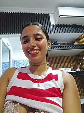 Snapshot of Lorena_Mcfly chatting on 05/31/26, 11:39 Lorena Mcfly online show from 05/31/26, 11:39