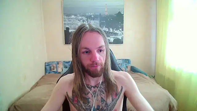 Snapshot of AdamDickens chatting on 06/18/26, 08:03 AdamDickens online show from 06/18/26, 08:03