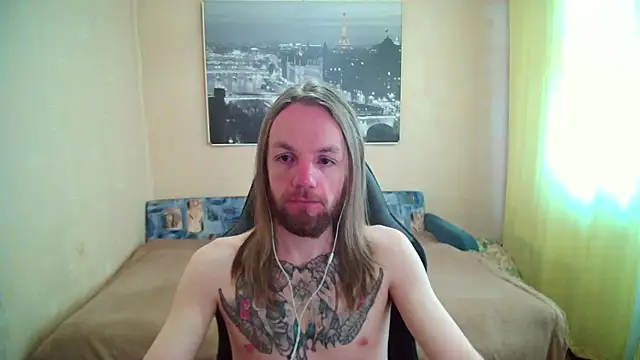 Snapshot of AdamDickens chatting on 06/22/26, 09:39 AdamDickens online show from 06/22/26, 09:39