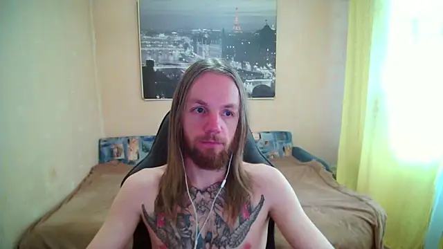 Snapshot of AdamDickens chatting on 07/05/26, 04:19 AdamDickens online show from 07/05/26, 04:19