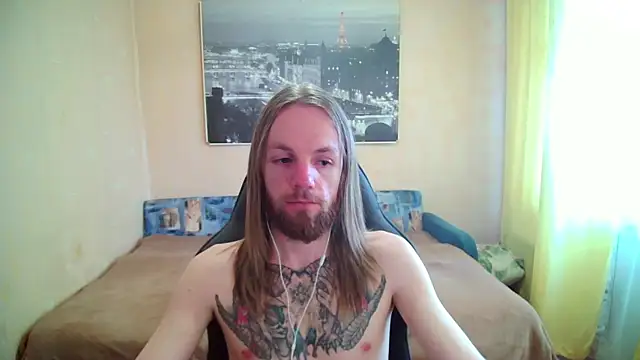 Snapshot of AdamDickens chatting on 07/11/26, 01:03 AdamDickens online show from 07/11/26, 01:03