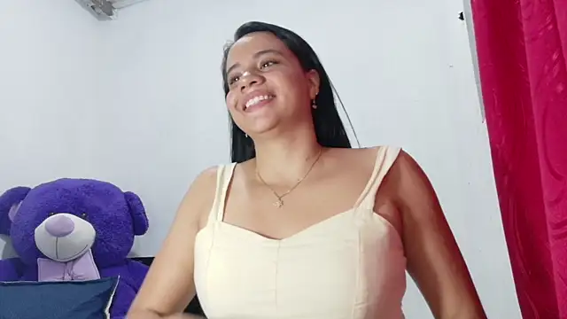 NataliaAr- online show from 04/05/26, 05:26