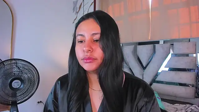 Snapshot of SamaelAndLilitt chatting on 05/17/26, 12:34 SamaelAndLilitt online show from 05/17/26, 12:34