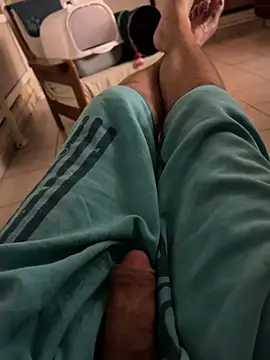 Snapshot of BeENJoY chatting on 07/13/26, 08:22 BeENJoY online show from 07/13/26, 08:22