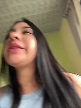 BELLAALEJA online show from 12/18/25, 04:24