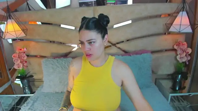 pamemiller1 online show from 02/15/26, 11:08