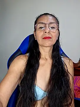 Natasha 50 online show from 12/21/25, 04:30