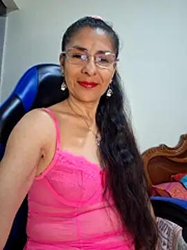 Snapshot of Natasha_50 chatting on 05/09/26, 03:34 Natasha 50 online show from 05/09/26, 03:34