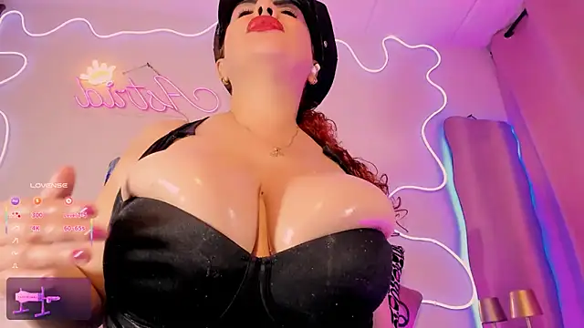 Snapshot of ASTRIDCHAT chatting on 03/05/25, 11:27 ASTRIDCHAT online show from 03/05/25, 11:27