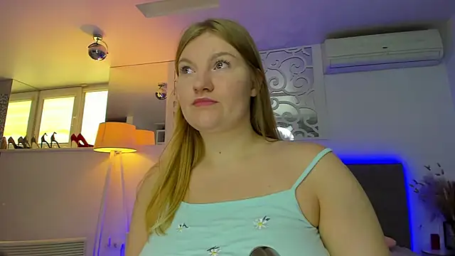 AshleyJoness online show from 10/08/25, 05:05