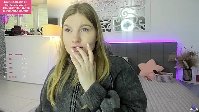 AshleyJoness online show from 11/27/25, 06:04