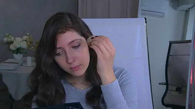 Mary Miiller online show from 11/08/25, 06:13