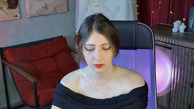 Mary Miiller online show from 05/21/26, 07:26