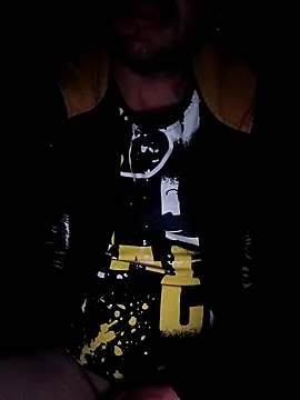 Snapshot of Makis09 chatting on 03/28/26, 01:16 Makis09 online show from 03/28/26, 01:16