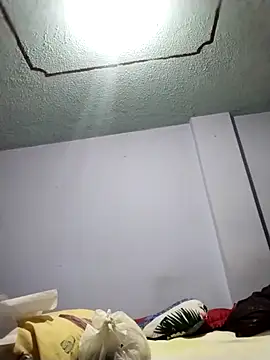 OliviaMorris1 online show from 10/24/25, 10:44