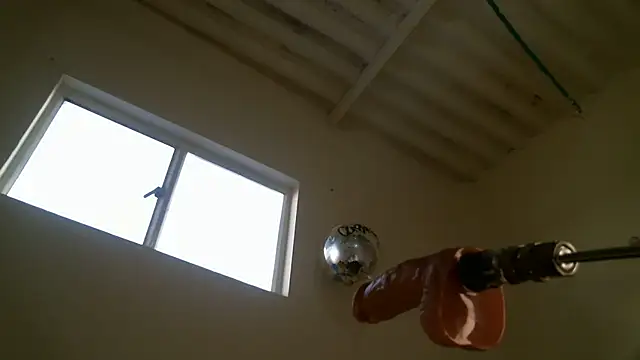 Monserrat Sweet online show from 11/22/25, 07:02