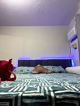 Snapshot of sophiemonroevip chatting on 09/14/25, 02:38 sophiemonroevip online show from 09/14/25, 02:38