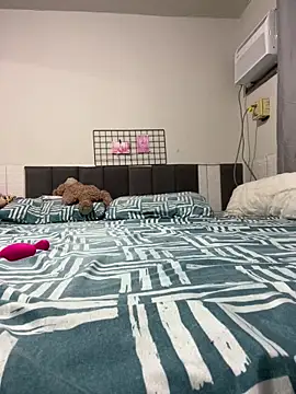 Snapshot of sophiemonroevip chatting on 09/17/25, 12:18 sophiemonroevip online show from 09/17/25, 12:18