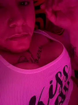 valen1891 online show from 10/27/25, 03:10