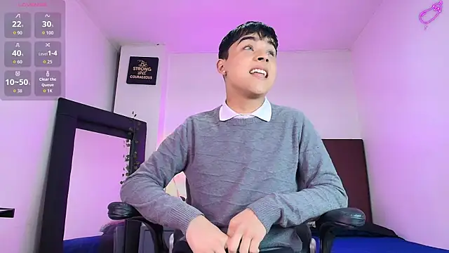 Lucass love online show from 11/12/25, 04:18