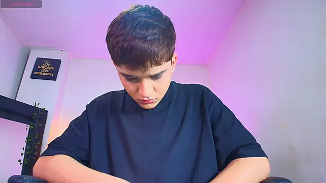 Lucass love online show from 12/19/25, 01:29