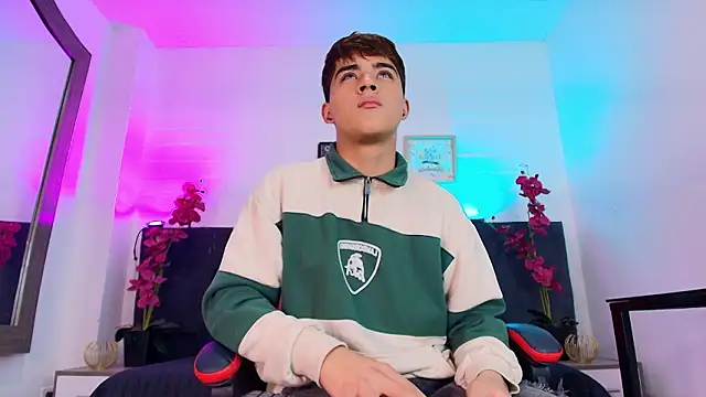 Lucass love online show from 03/04/26, 03:01