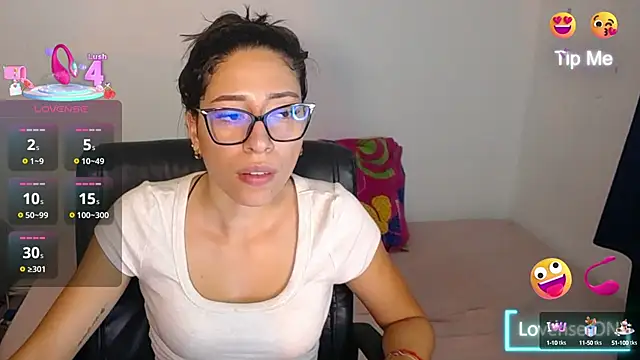 Snapshot of Carla_palmer_ chatting on 10/12/25, 01:59 Carla palmer  online show from 10/12/25, 01:59