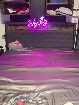 Snapshot of Shy_Ivy chatting on 09/17/25, 09:38 Shy Ivy online show from 09/17/25, 09:38