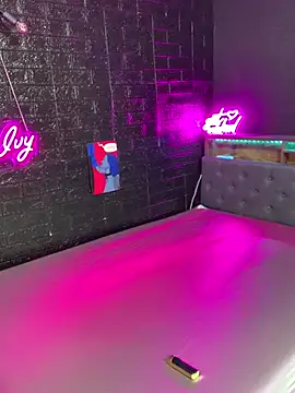 Snapshot of Shy_Ivy chatting on 11/02/25, 09:39 Shy Ivy online show from 11/02/25, 09:39