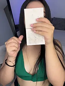 Snapshot of lunatorch chatting on 09/10/25, 04:51 lunatorch online show from 09/10/25, 04:51