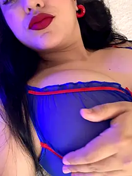 Snapshot of lunatorch chatting on 10/30/25, 05:24 lunatorch online show from 10/30/25, 05:24