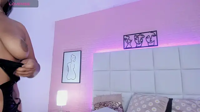 Meloddy Parkerr  online show from 04/16/26, 11:55