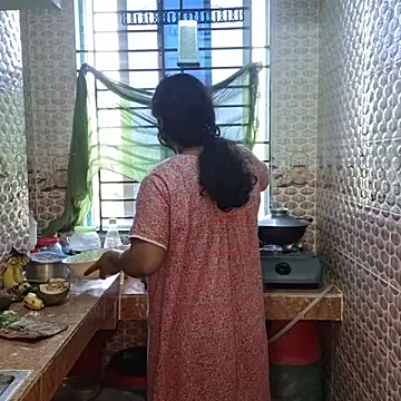 Bristy- online show from 11/24/25, 07:52