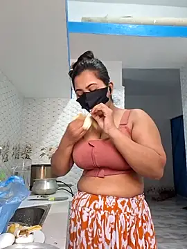 Bristy- online show from 03/15/26, 10:32