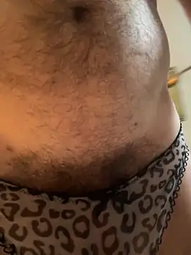 Snapshot of sunrise-40 chatting on 11/27/25, 01:13 sunrise-40 online show from 11/27/25, 01:13