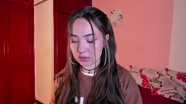 Snapshot of Pariss_Gold chatting on 10/12/25, 01:48 Pariss Gold online show from 10/12/25, 01:48