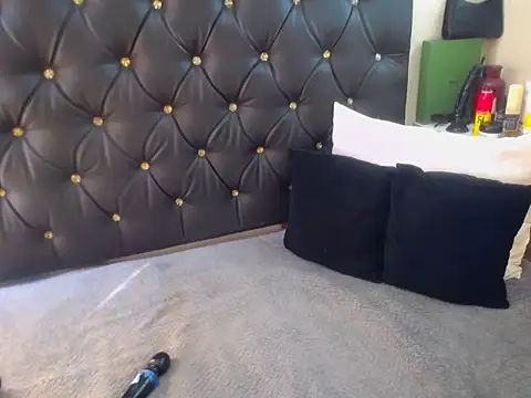 DojaBoootie online show from 11/19/25, 06:24