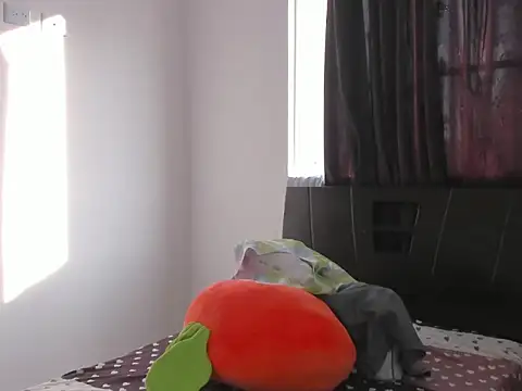 Dayanna adams online show from 02/04/26, 09:31