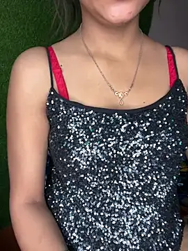 Snapshot of SEXY-SIMI-BHABI chatting on 05/18/26, 03:24 SEXY-SIMI-BHABI online show from 05/18/26, 03:24
