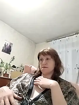 Flower2931 online show from 04/08/26, 07:14