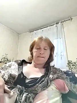 Snapshot of Flower2931 chatting on 05/22/26, 05:40 Flower2931 online show from 05/22/26, 05:40