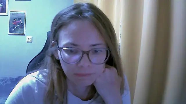 Snapshot of SEA_Dream chatting on 10/06/25, 05:27 SEA Dream online show from 10/06/25, 05:27