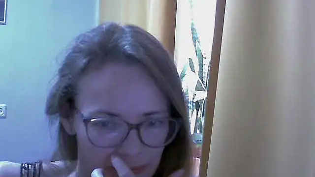 Snapshot of SEA_Dream chatting on 10/24/25, 06:54 SEA Dream online show from 10/24/25, 06:54