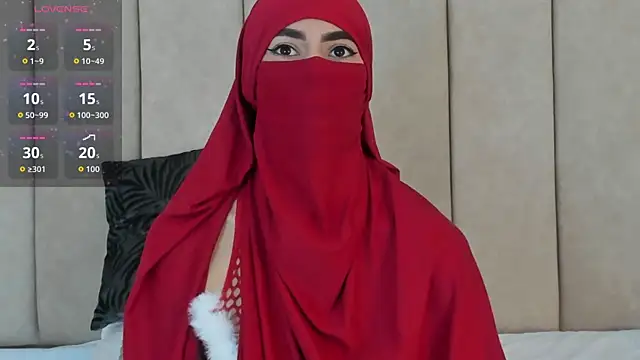  Zahiira  online show from 12/02/25, 12:32