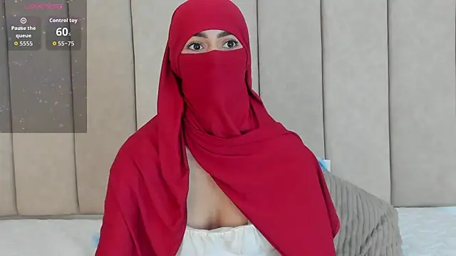  Zahiira  online show from 03/07/26, 12:02