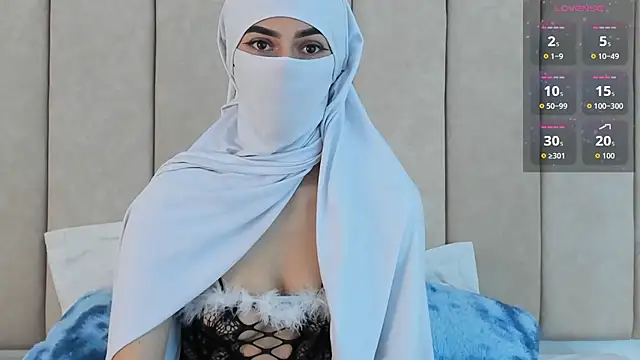 Snapshot of _Zahiira_ chatting on 05/13/26, 12:24 Zahiira online show from 05/13/26, 12:24